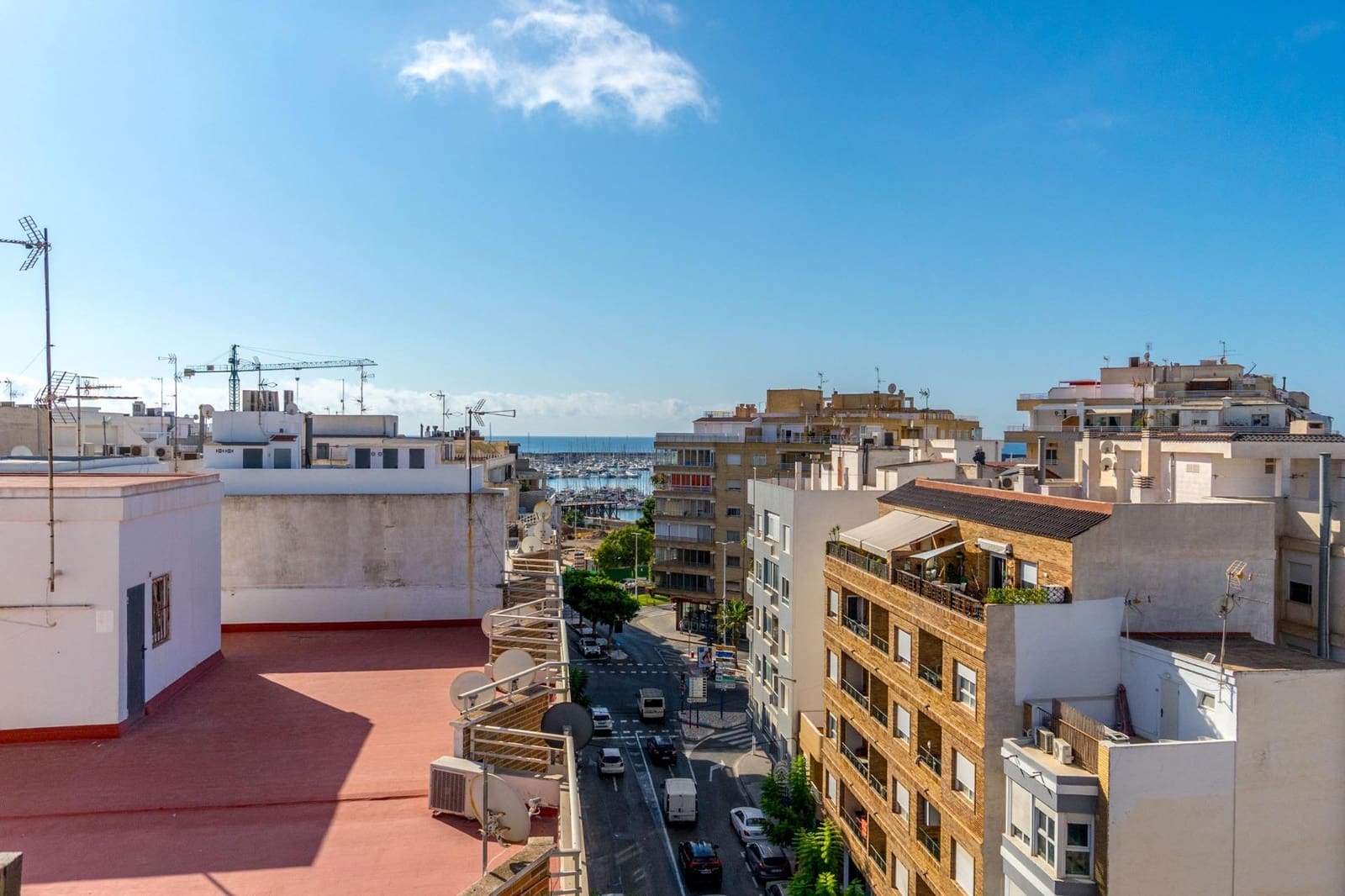 3 sovrum Lägenhet till salu i Torrevieja med pool - 210 000 € (Ref: 9861112)