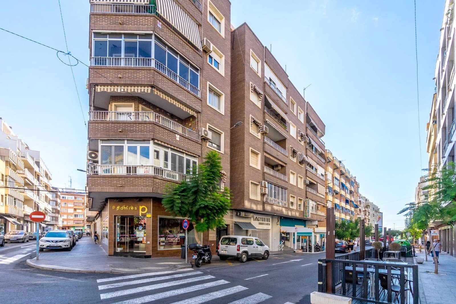 3 sovrum Lägenhet till salu i Torrevieja med pool - 210 000 € (Ref: 9861112)
