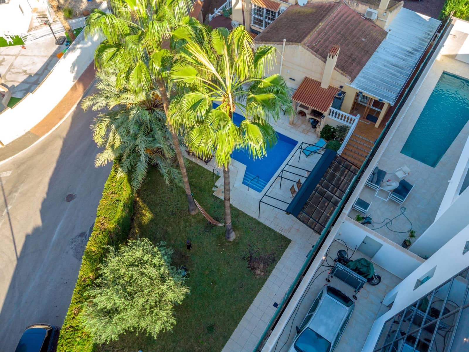 4 bedroom Villa for sale in Torrevieja with pool - € 490,000 (Ref: 9861113)