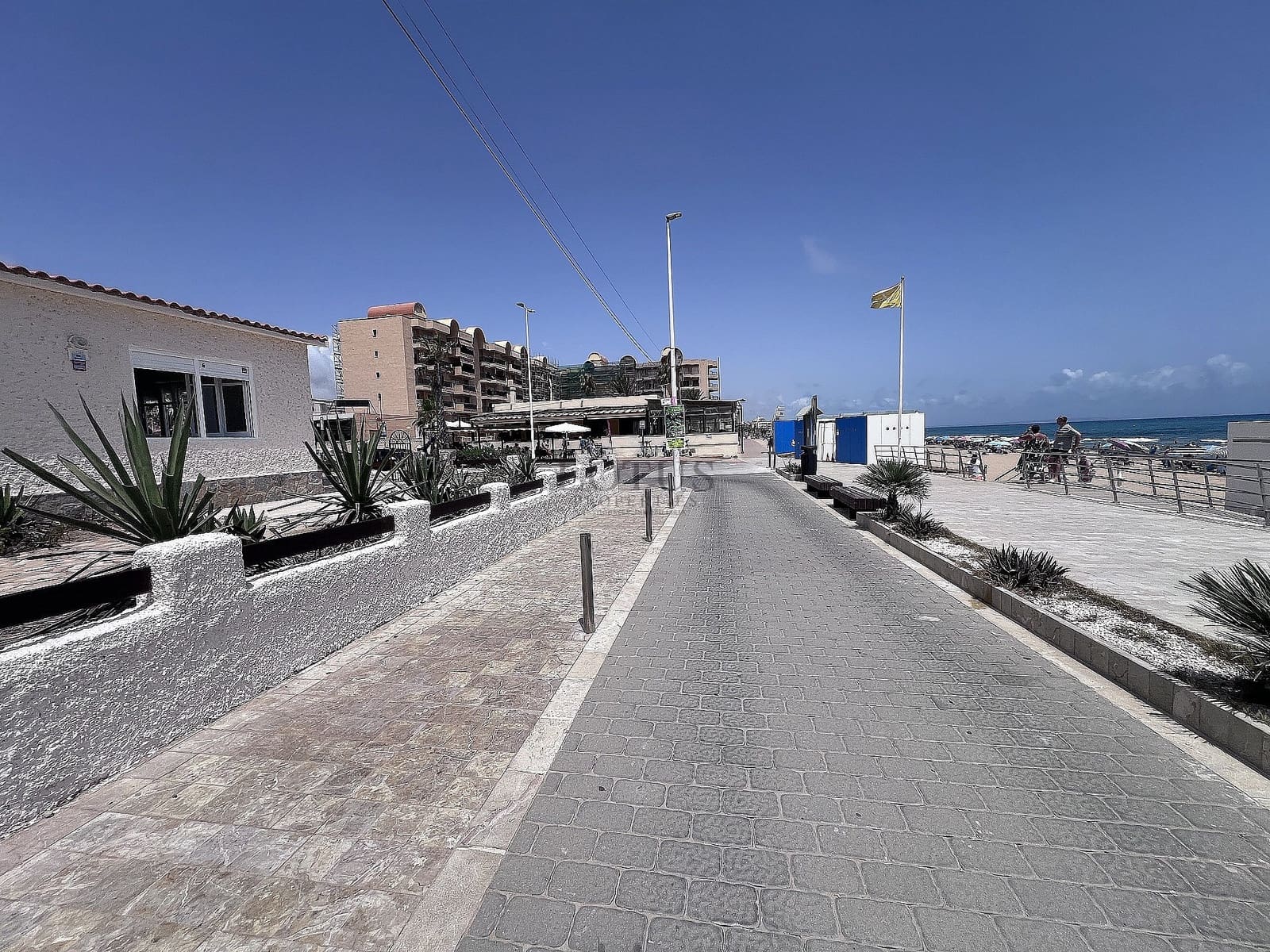 Chalet de 3 habitaciones en La Mata en venta con piscina garaje - 765.000 € (Ref: 9863438)