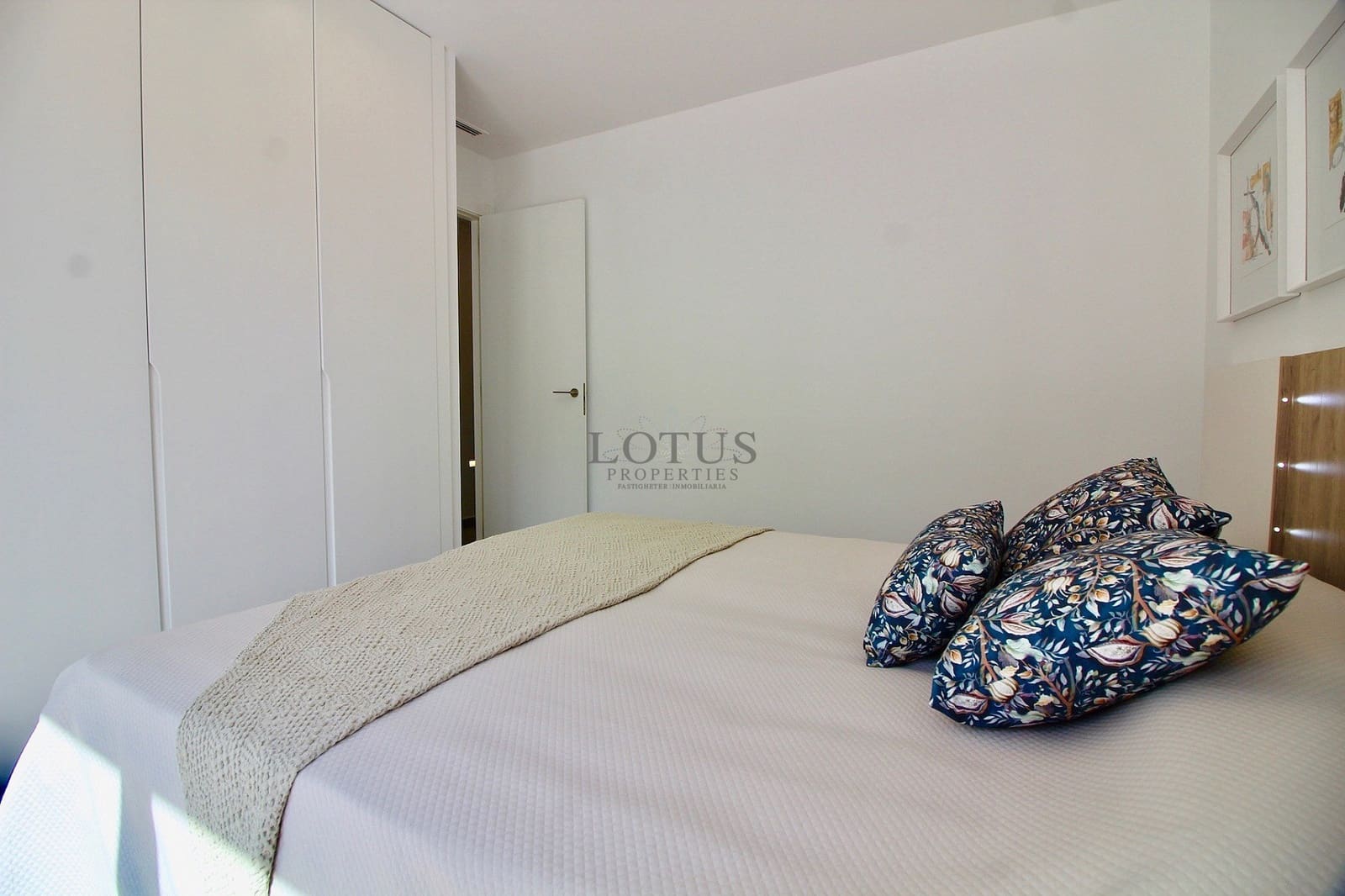 3 sovrum Lägenhet till salu i Torrevieja med pool - 330 000 € (Ref: 9893612)