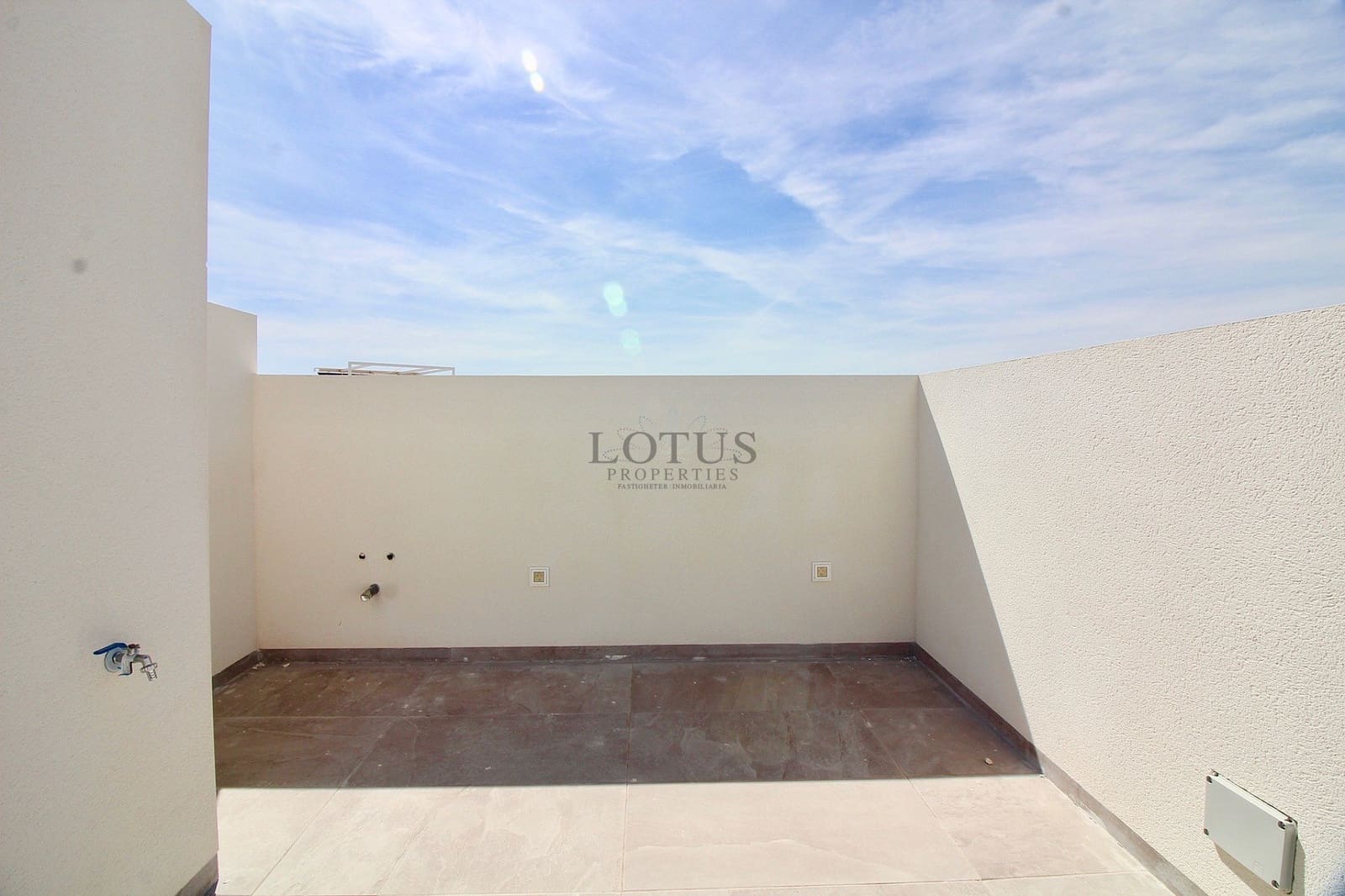 3 sovrum Lägenhet till salu i Torrevieja med pool - 330 000 € (Ref: 9893612)