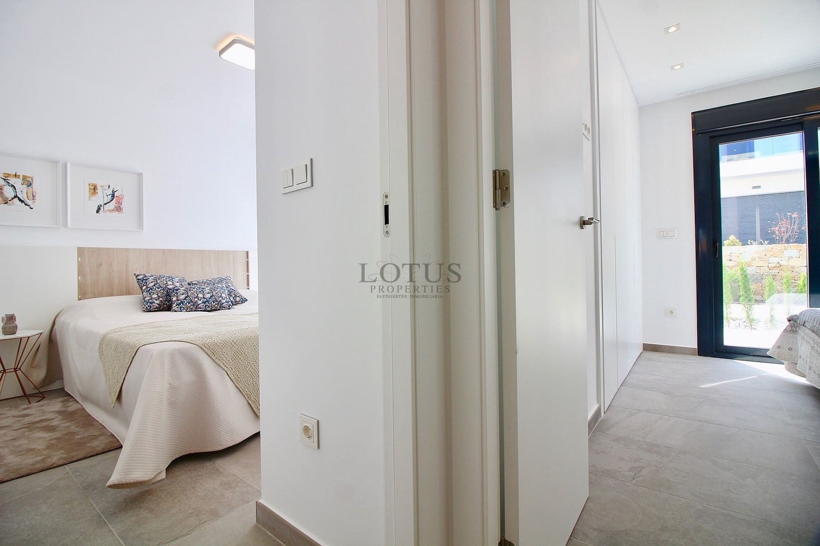3 sovrum Lägenhet till salu i Torrevieja med pool - 330 000 € (Ref: 9893612)