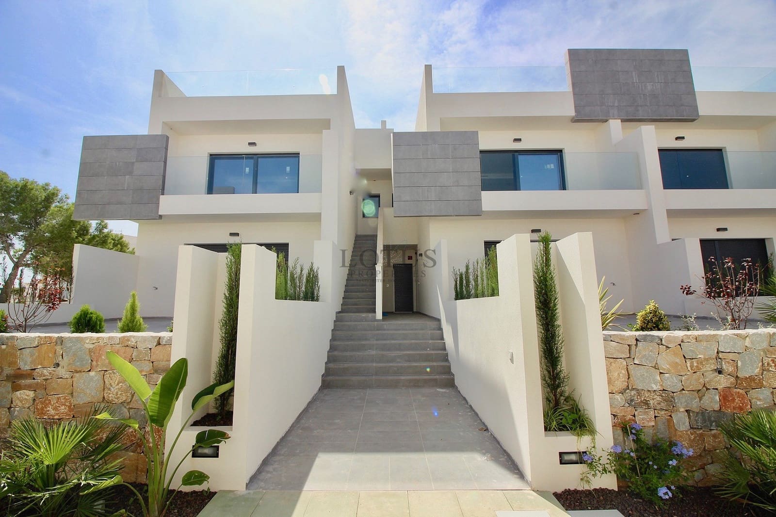 3 sovrum Lägenhet till salu i Torrevieja med pool - 330 000 € (Ref: 9893612)