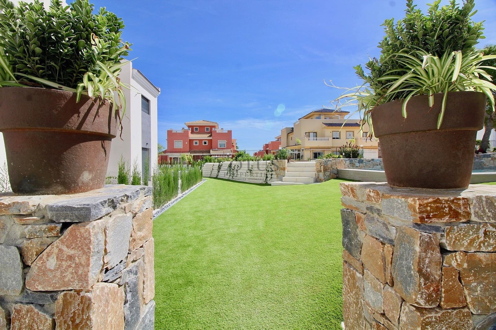 3 sovrum Lägenhet till salu i Torrevieja med pool - 330 000 € (Ref: 9893612)