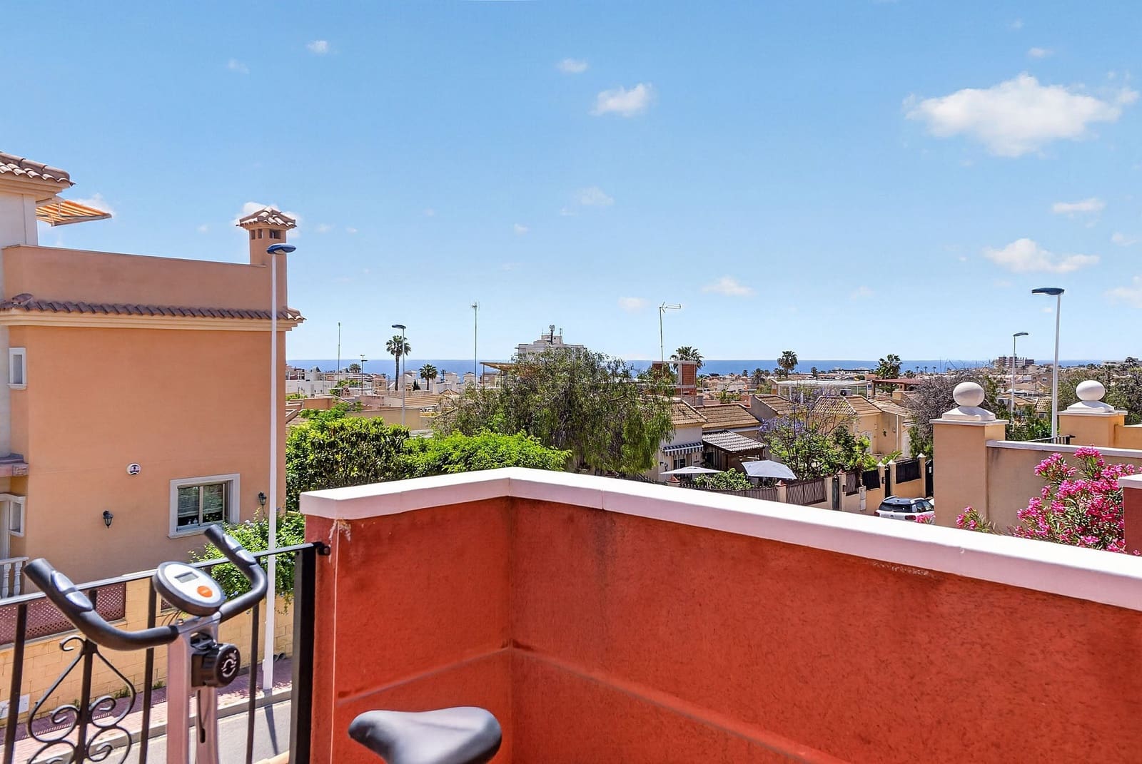 4 camera da letto Casa in vendita in Torrevieja con piscina - 329.000 € (Rif: 9911753)
