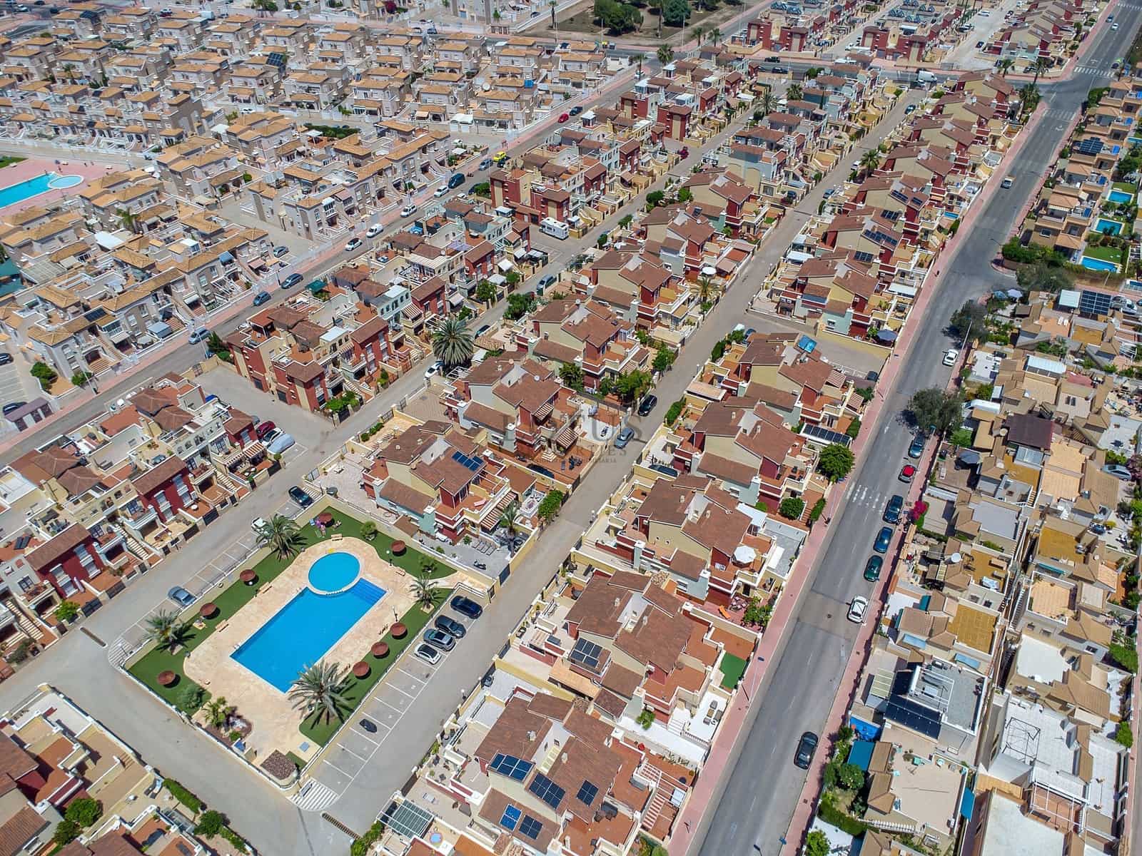 4 camera da letto Casa in vendita in Torrevieja con piscina - 329.000 € (Rif: 9911753)