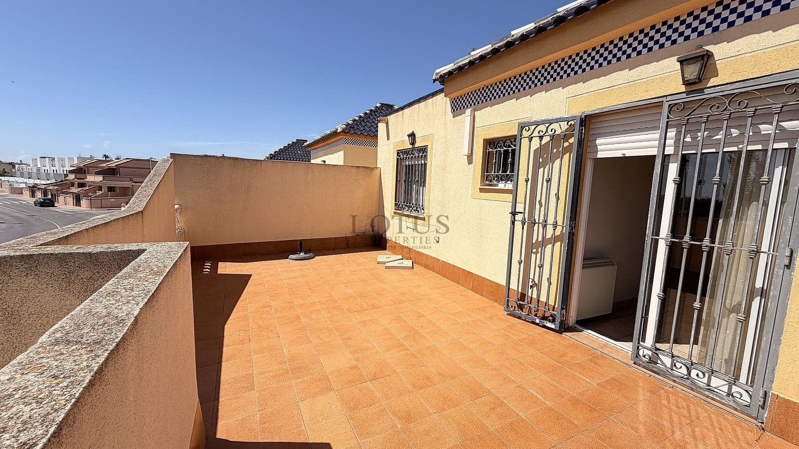 3 soveværelse Byhus til salg i Torrevieja med swimmingpool - € 234.000 (Ref: 9911978)