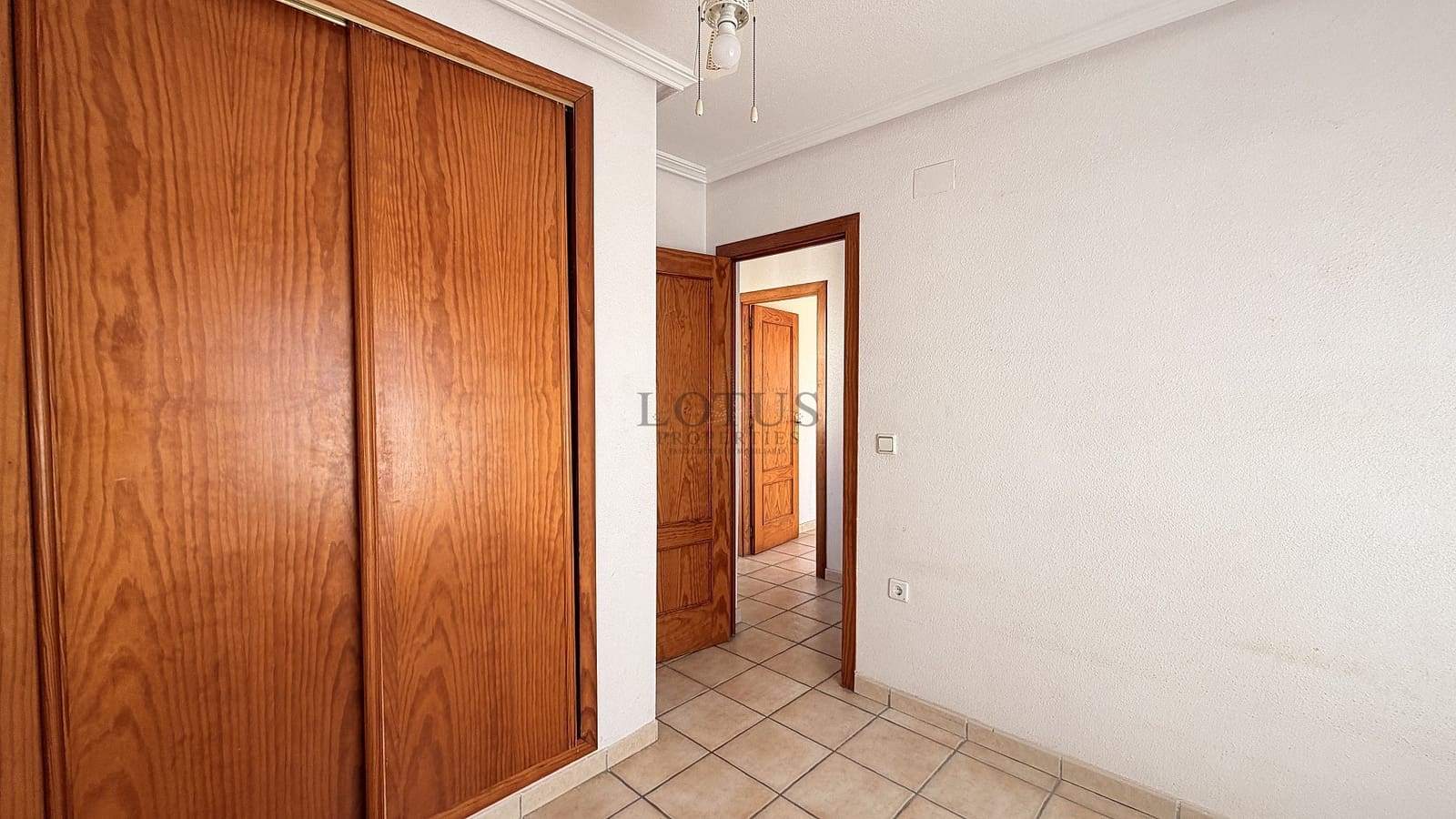 3 soveværelse Byhus til salg i Torrevieja med swimmingpool - € 234.000 (Ref: 9911978)