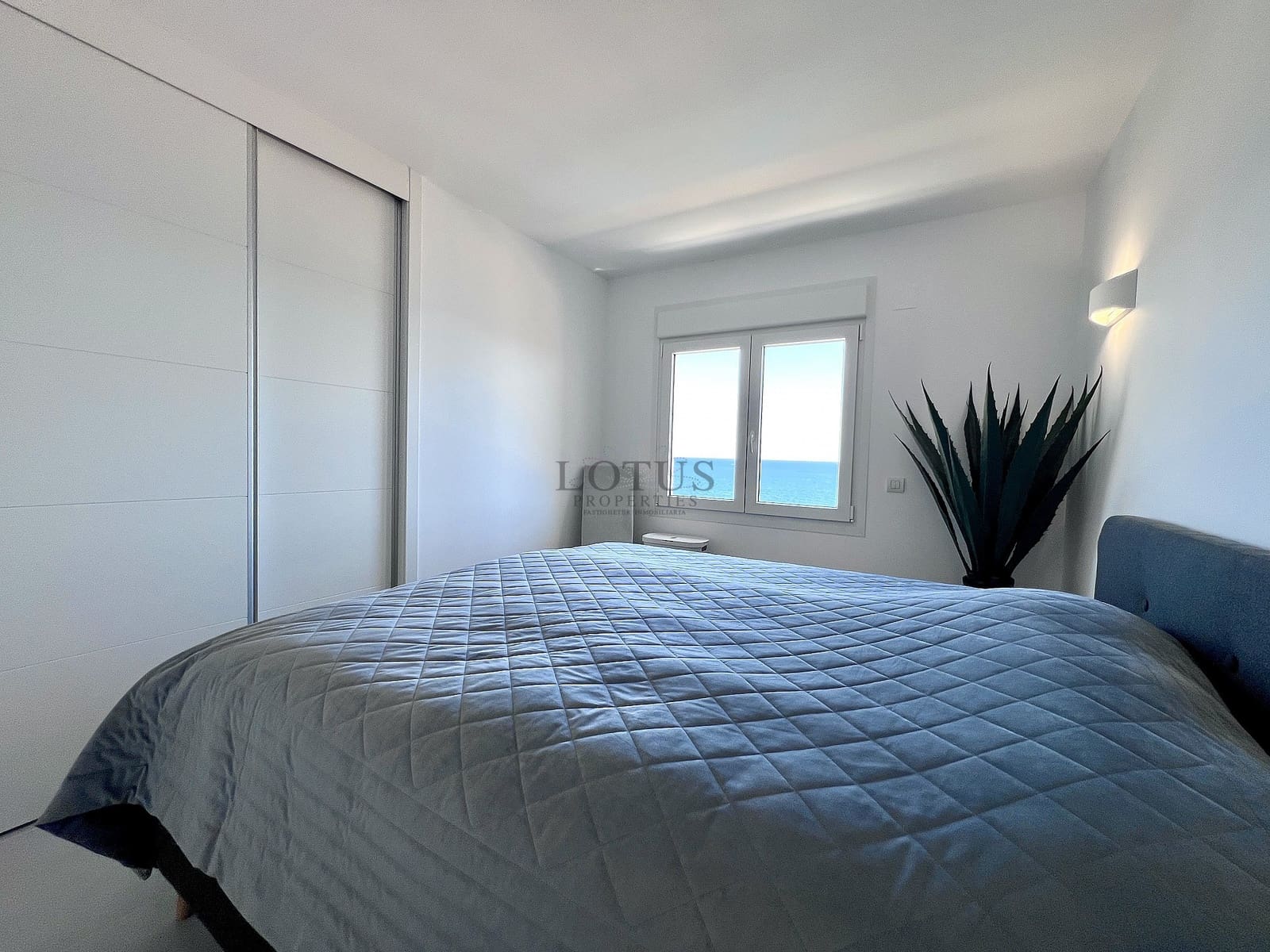 4 quarto Penthouse para venda em Torrevieja com piscina garagem - 1 150 000 € (Ref: 9917587)