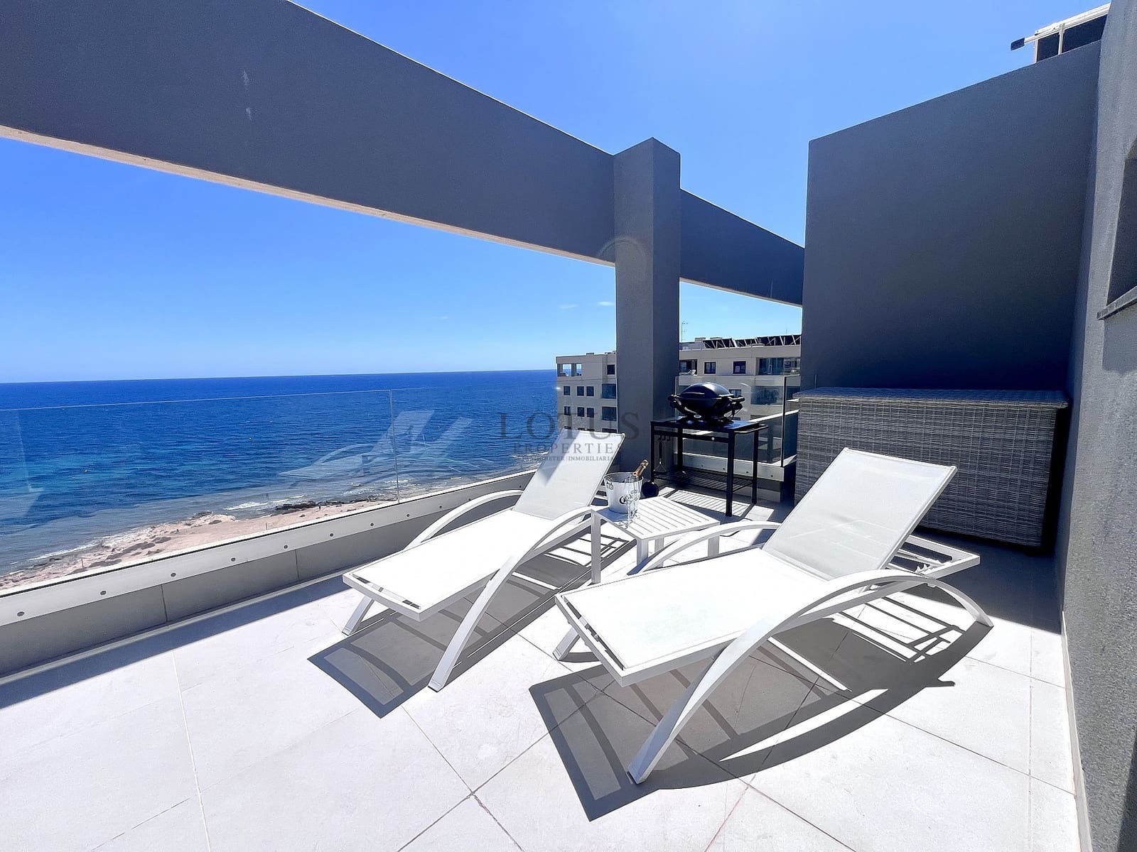 4 quarto Penthouse para venda em Torrevieja com piscina garagem - 1 150 000 € (Ref: 9917587)
