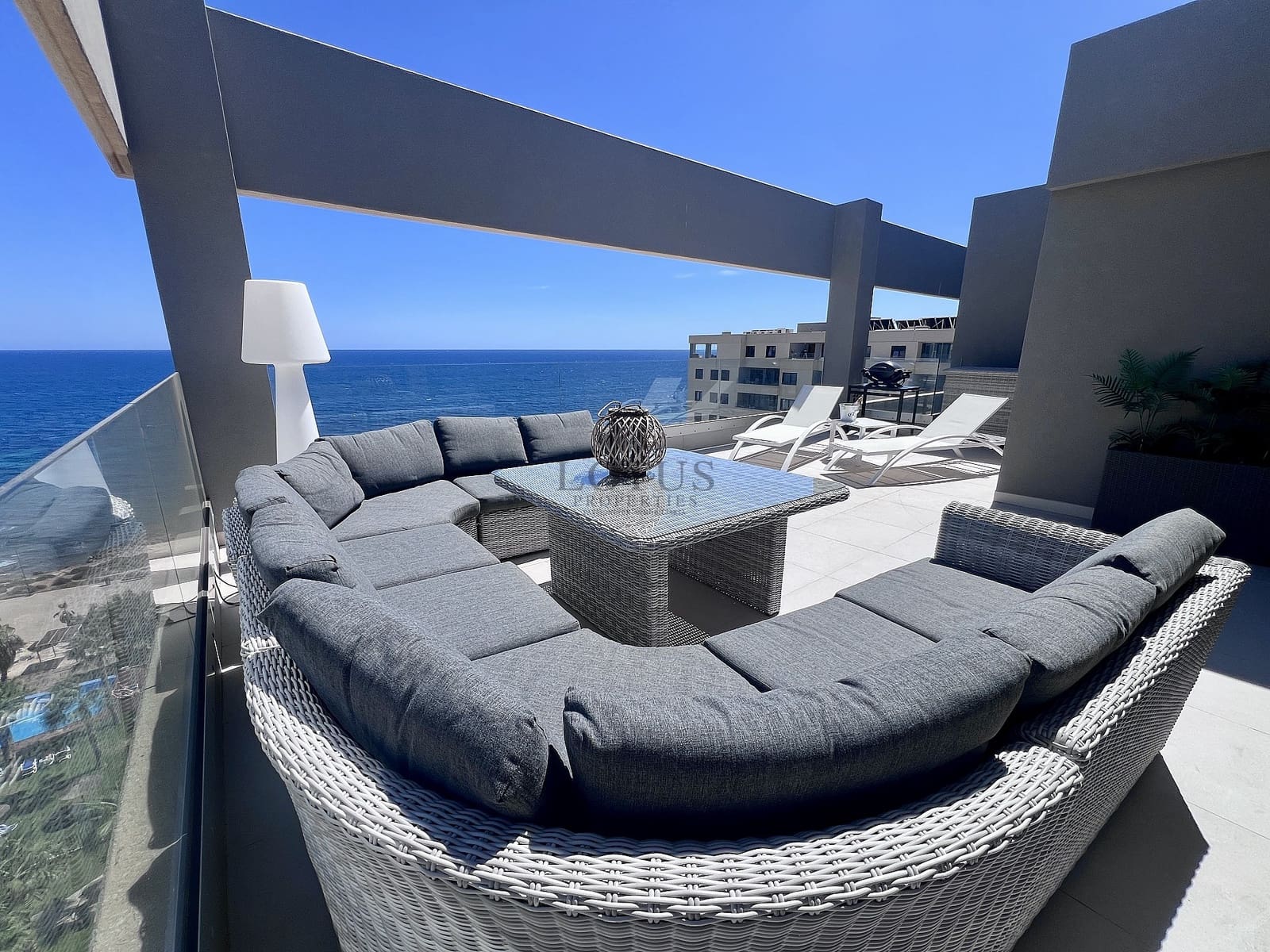 4 quarto Penthouse para venda em Torrevieja com piscina garagem - 1 150 000 € (Ref: 9917587)