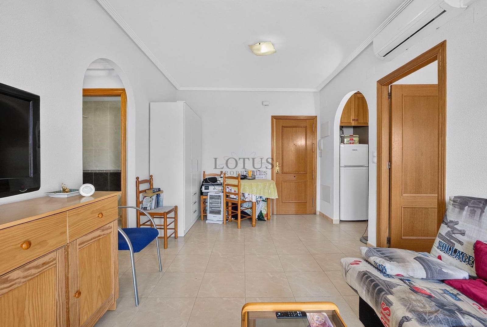 2 sypialnia Penthouse na sprzedaż w Torrevieja z basenem - 199 000 € (Ref: 9981484)
