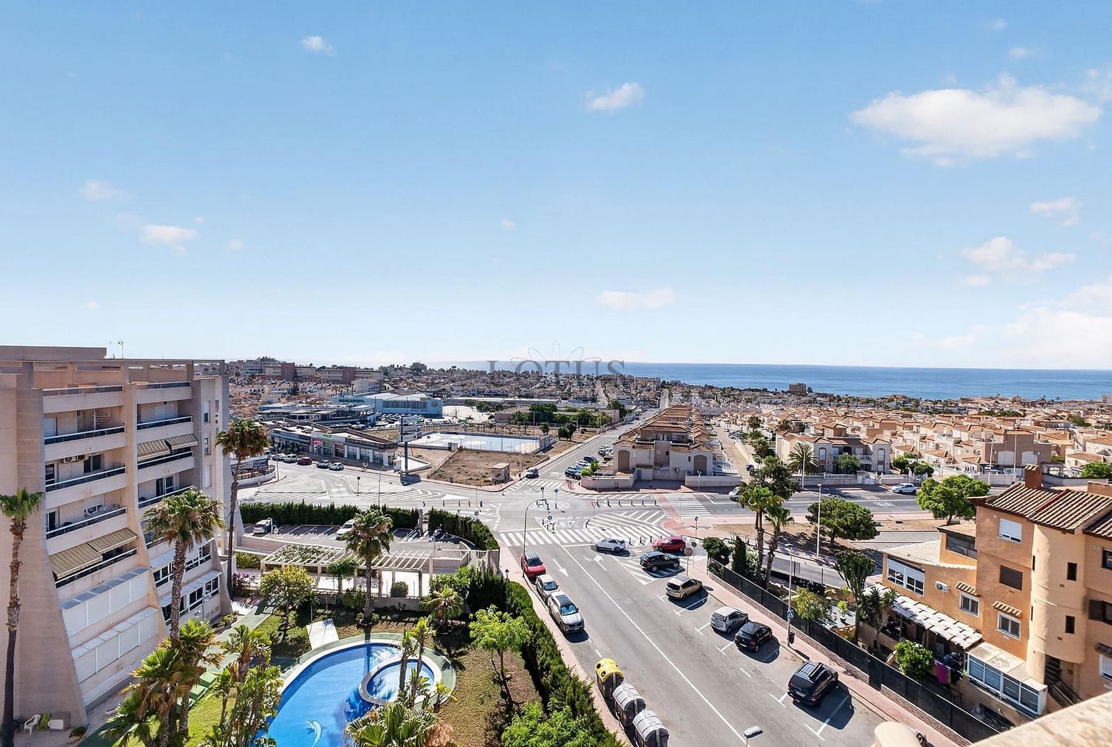 2 sypialnia Penthouse na sprzedaż w Torrevieja z basenem - 199 000 € (Ref: 9981484)