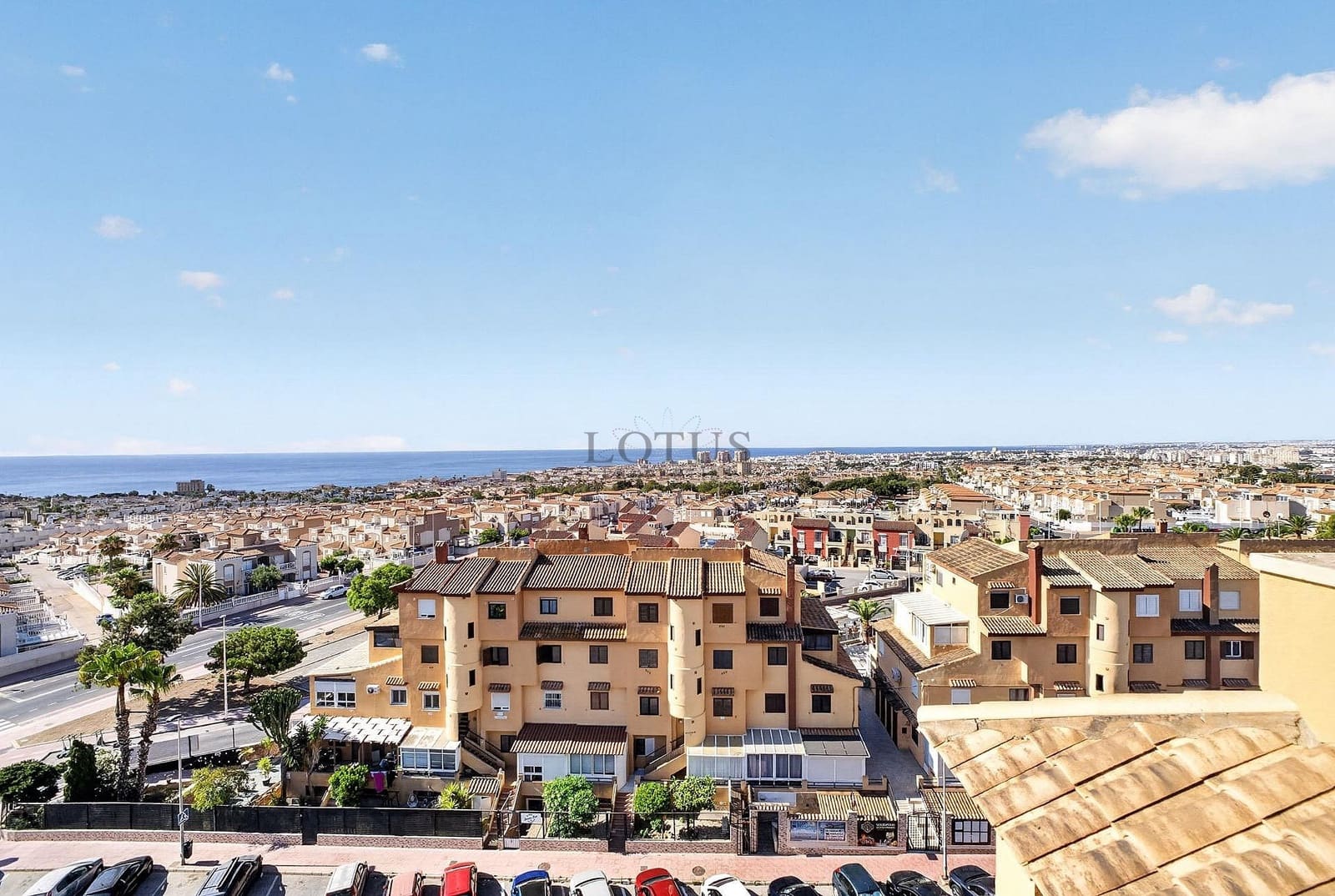 2 sypialnia Penthouse na sprzedaż w Torrevieja z basenem - 199 000 € (Ref: 9981484)