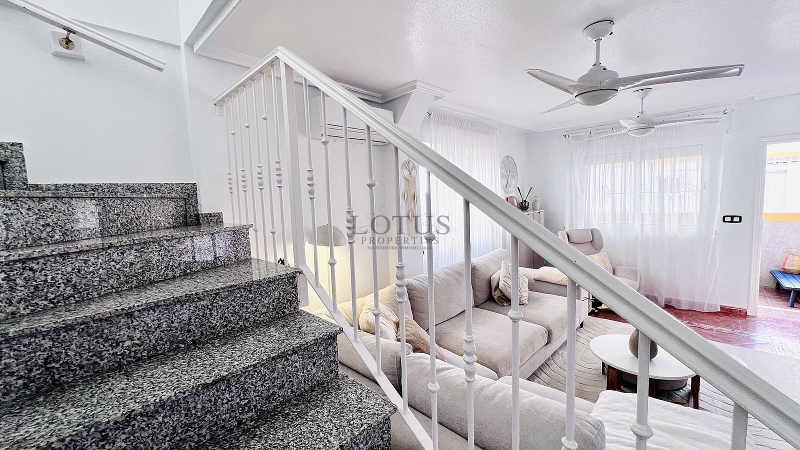 3 sypialnia Dom na sprzedaż w Orihuela Costa z basenem garażem - 229 900 € (Ref: 9994561)
