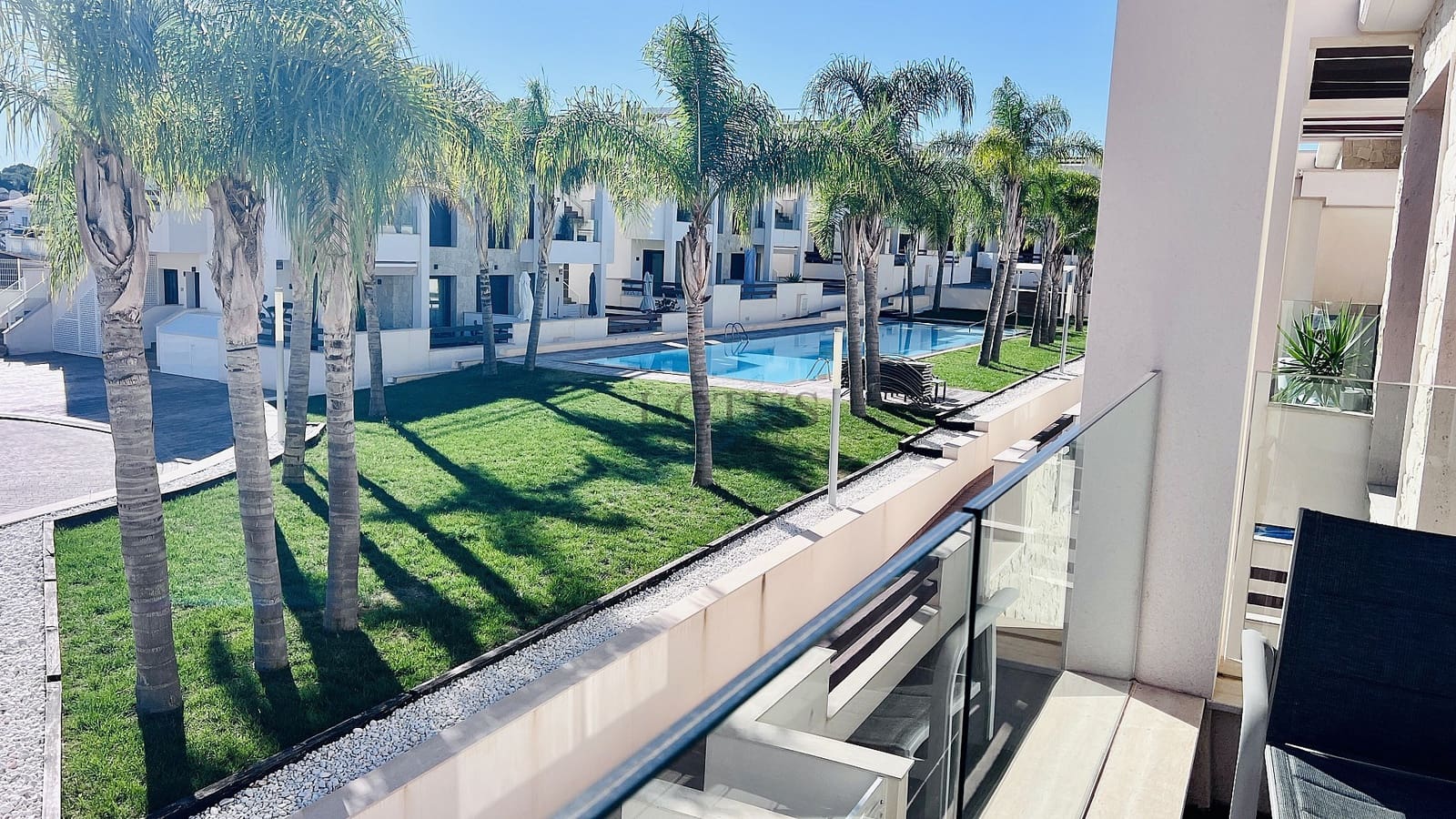 3 makuuhuone Bungalow myytävänä paikassa Torrevieja mukana uima-altaan 
autotalli - 315 000 € (Ref: 9994562)