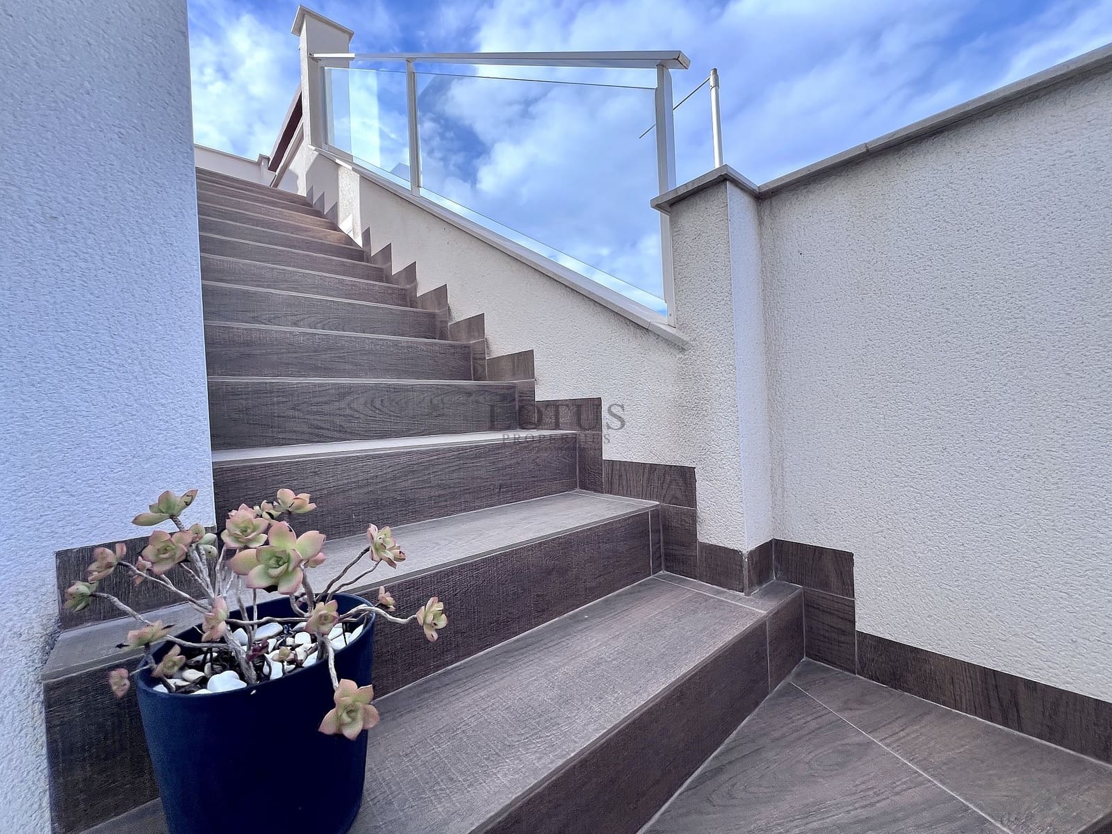 3 makuuhuone Bungalow myytävänä paikassa Torrevieja mukana uima-altaan 
autotalli - 315 000 € (Ref: 9994562)