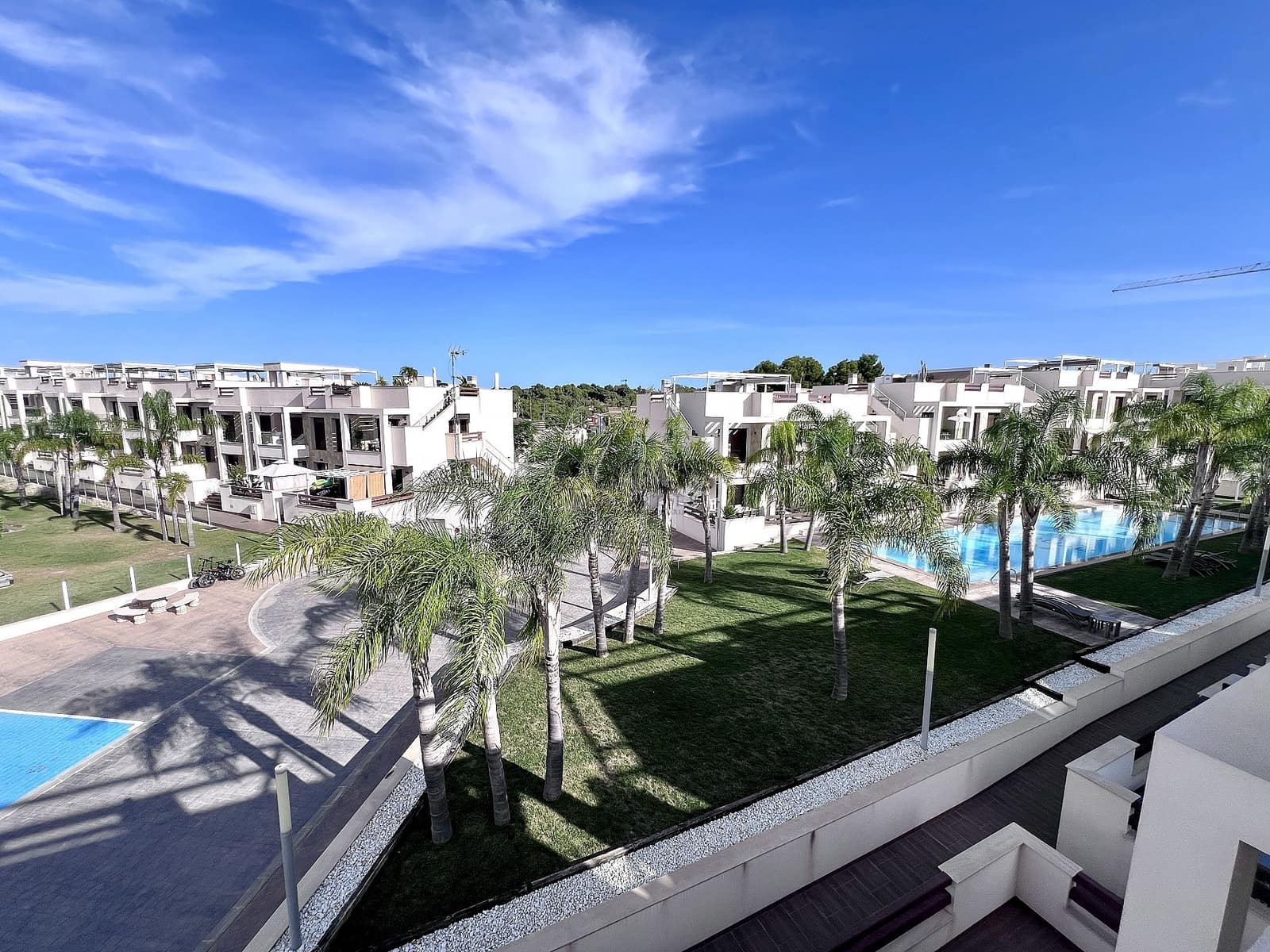 3 makuuhuone Bungalow myytävänä paikassa Torrevieja mukana uima-altaan 
autotalli - 315 000 € (Ref: 9994562)