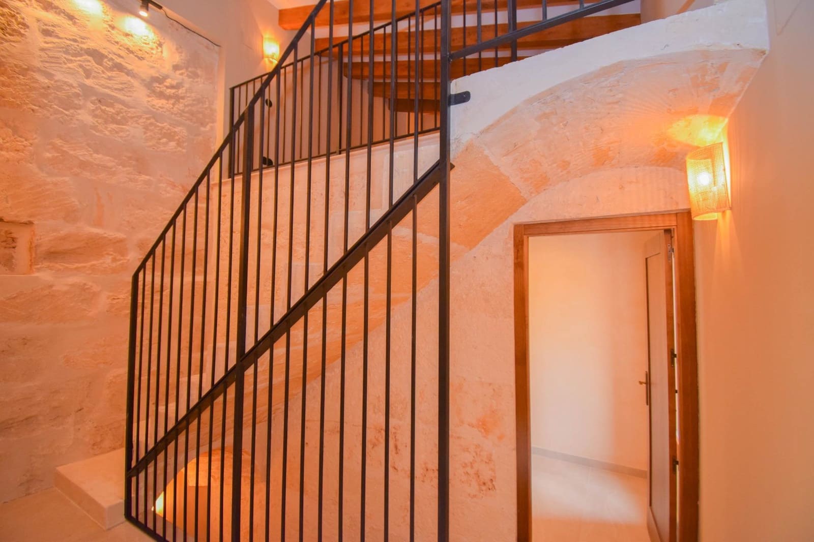 4 soveværelse Villa til salg i Muro med swimmingpool garage - € 995.000 (Ref: 7995117)