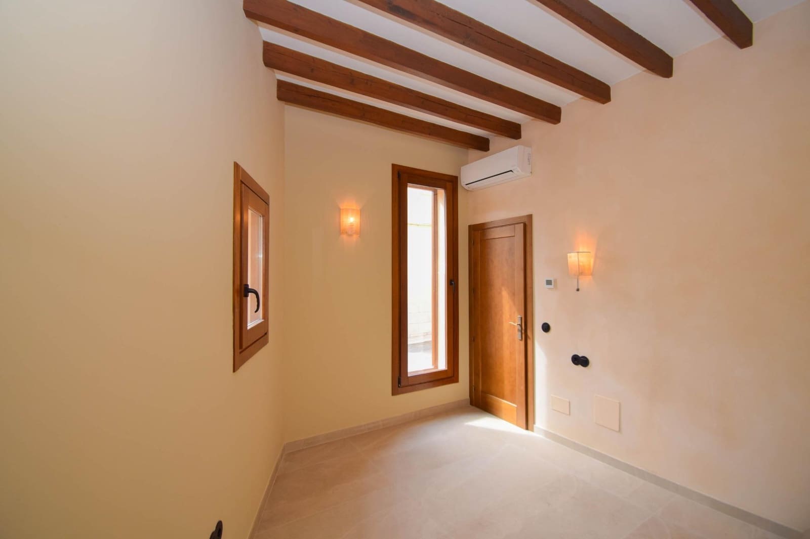 4 soveværelse Villa til salg i Muro med swimmingpool garage - € 995.000 (Ref: 7995117)