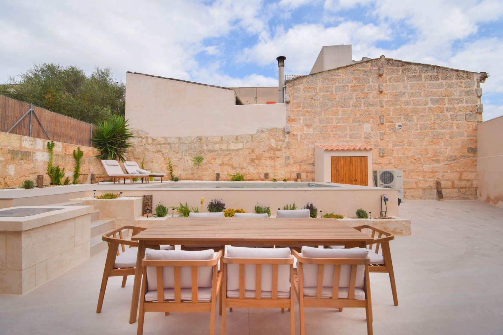 4 soveværelse Villa til salg i Muro med swimmingpool garage - € 995.000 (Ref: 7995117)