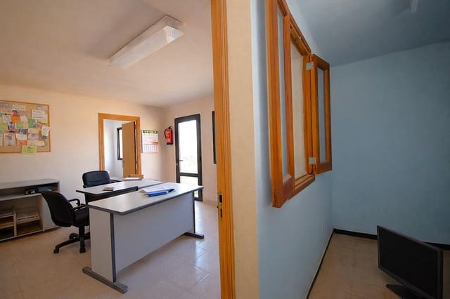 2 makuuhuone Kaupallinen myytävänä paikassa Muro - 250 000 € (Ref: 9753391)