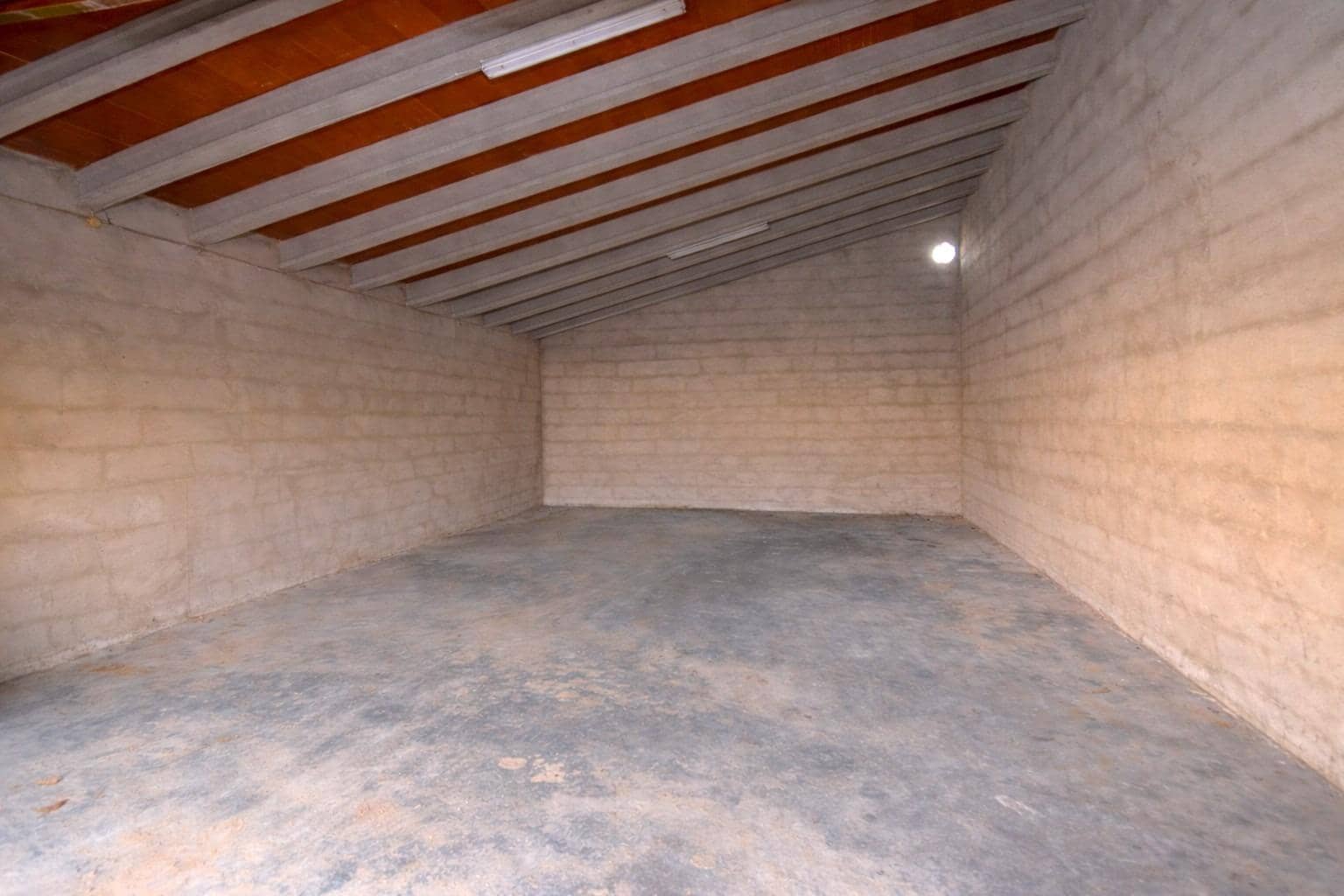 Garage til salg i Llubi - € 145.000 (Ref: 9753393)