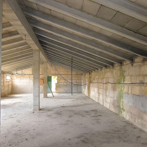 Erhverv til salg i Santa Margalida med garage - € 280.000 (Ref: 9753395)