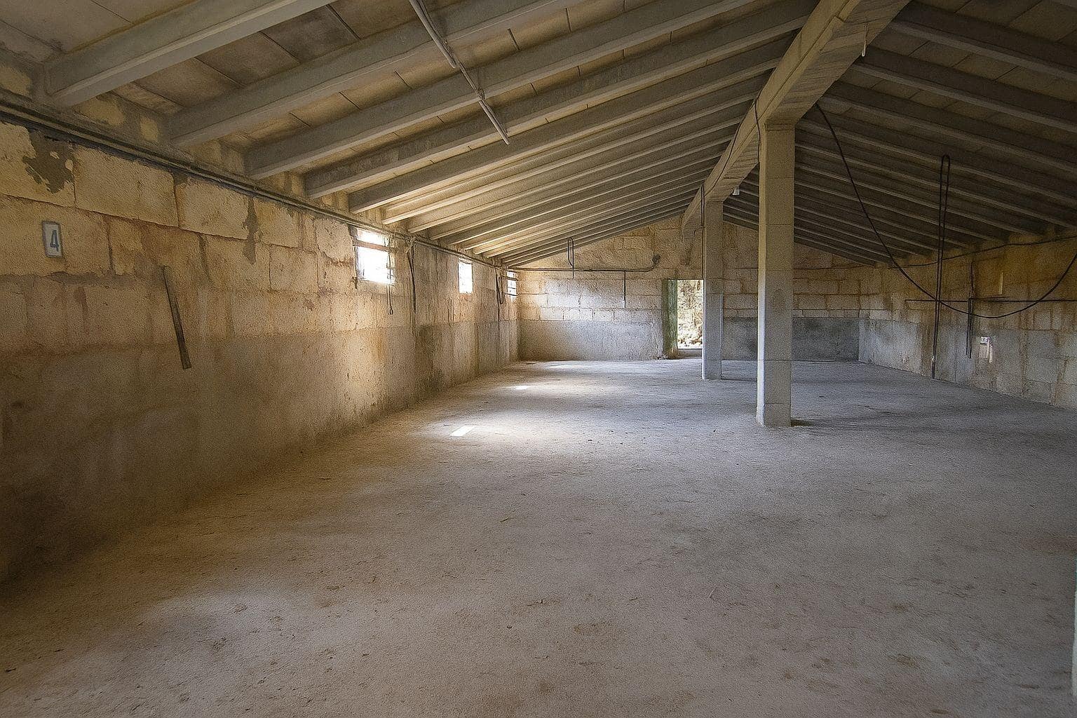 Erhverv til salg i Santa Margalida med garage - € 280.000 (Ref: 9753395)