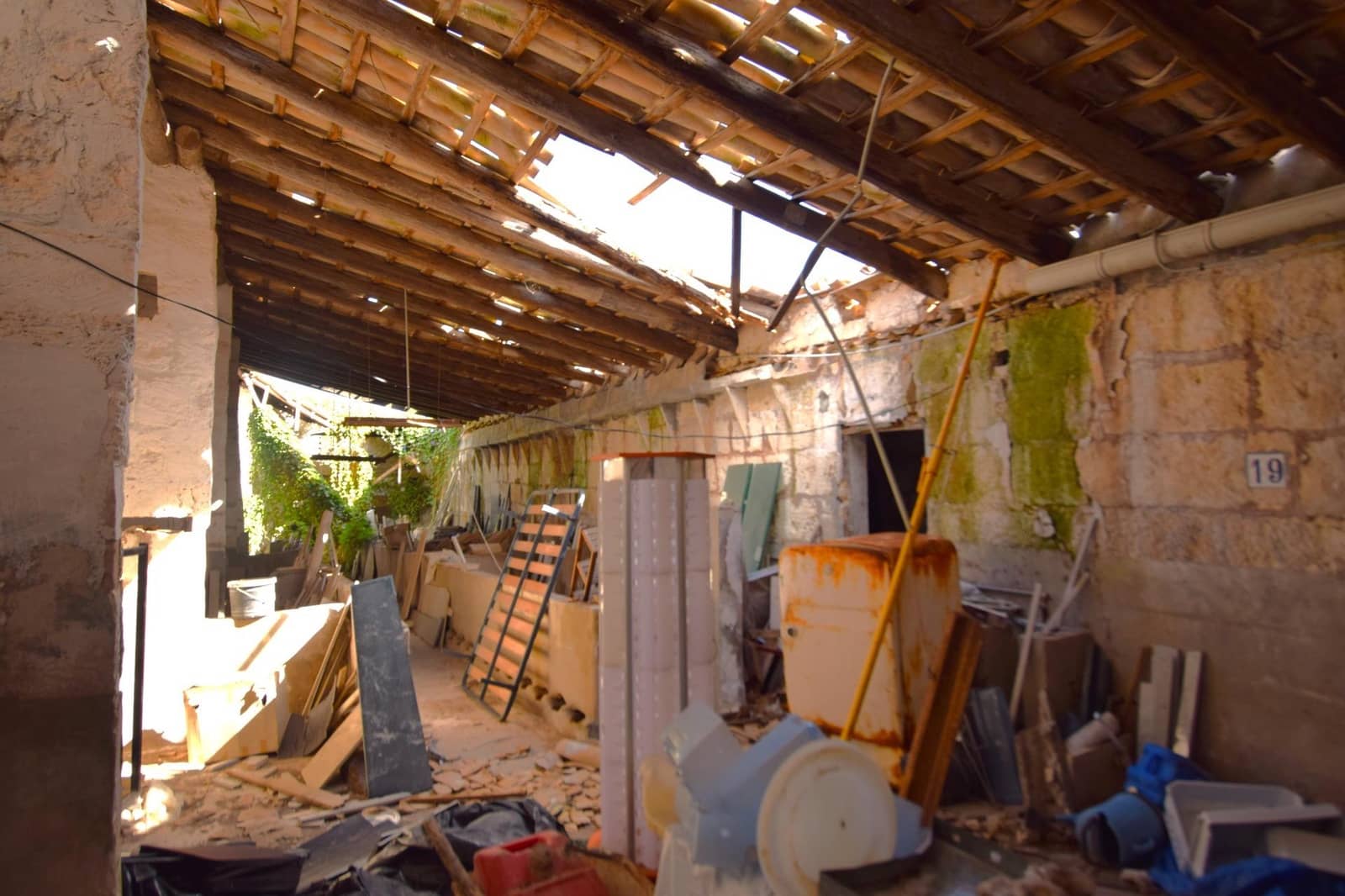 Erhverv til salg i Santa Margalida med garage - € 280.000 (Ref: 9753395)