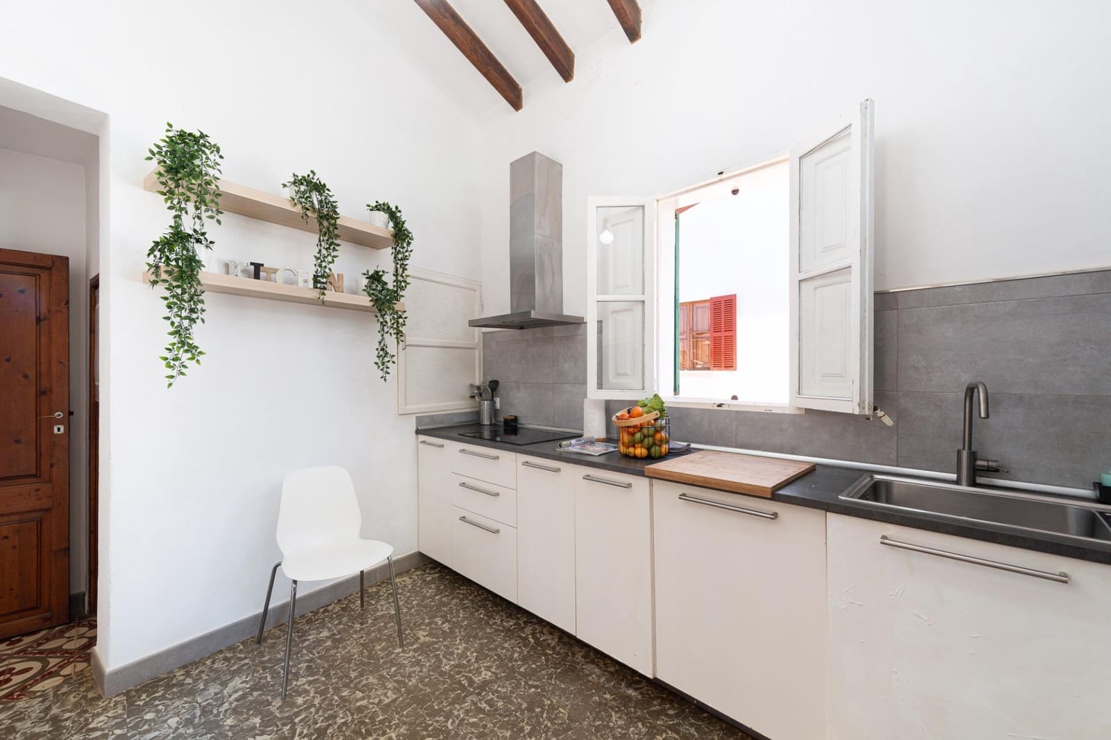 4 soveværelse Villa til leje i Alcudia - € 3.800 (Ref: 9753397)