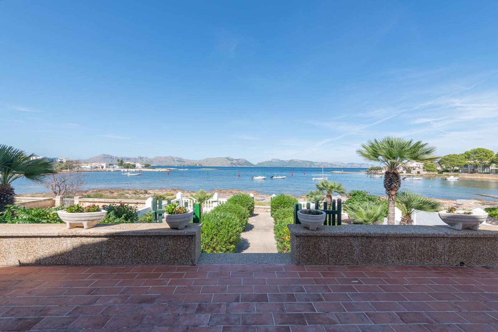 4 soveværelse Villa til leje i Alcudia - € 3.800 (Ref: 9753397)