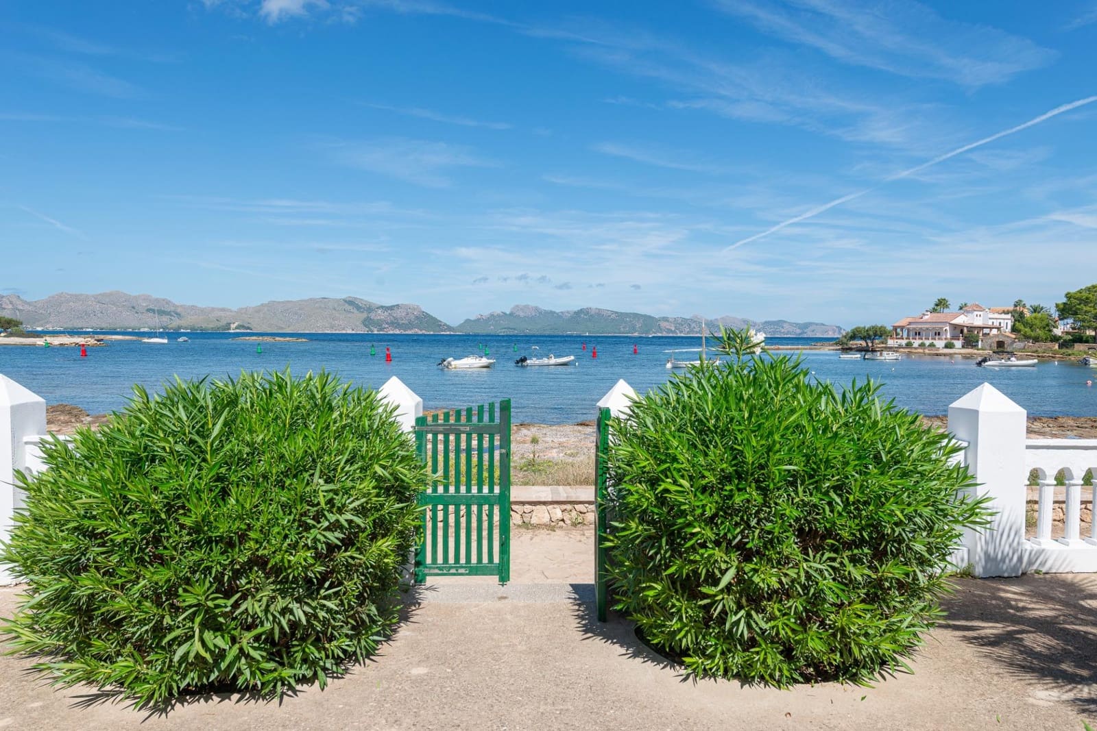 4 soveværelse Villa til leje i Alcudia - € 3.800 (Ref: 9753397)