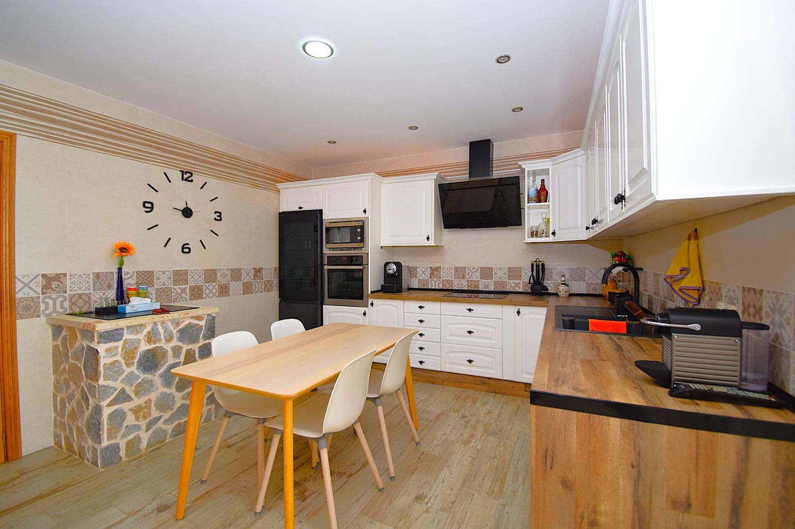 4 soveværelse Villa til salg i Muro med garage - € 595.000 (Ref: 9753398)