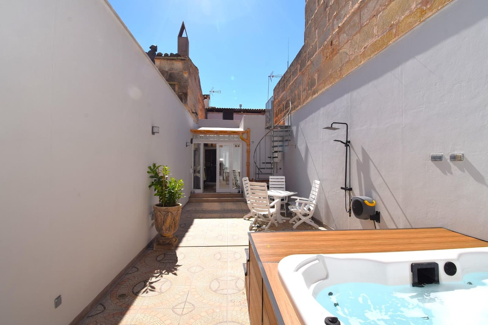 4 soveværelse Villa til salg i Muro med garage - € 595.000 (Ref: 9753398)