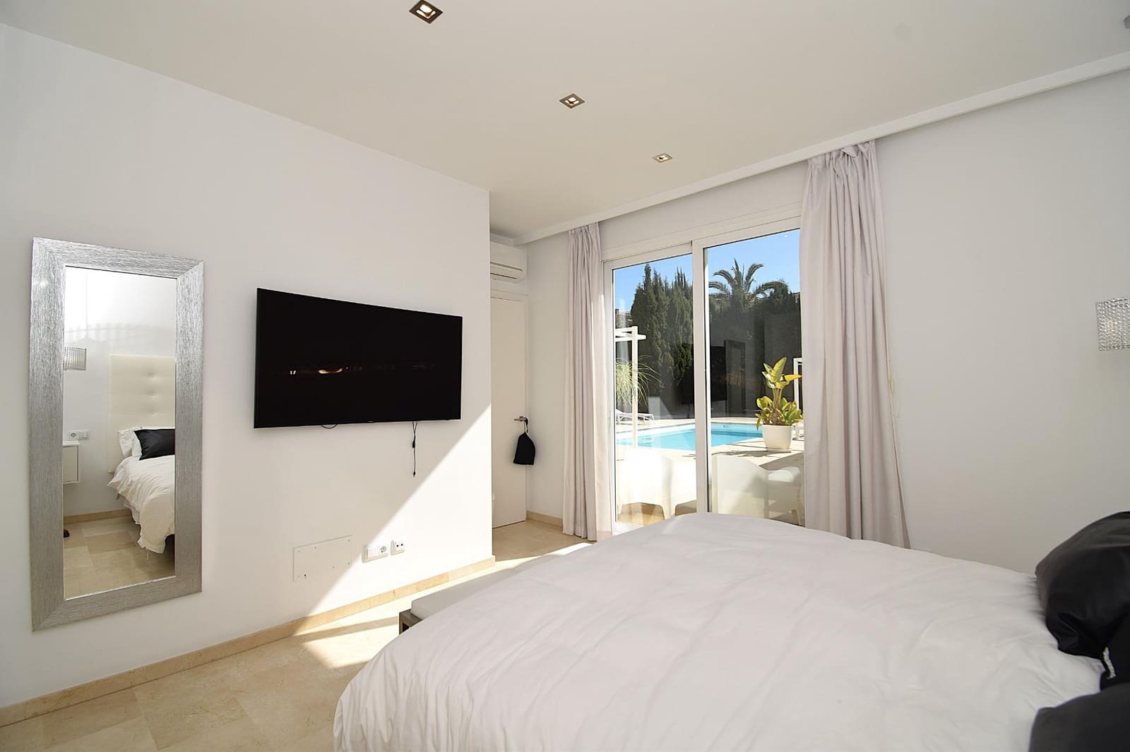 5 sypialnia Willa na sprzedaż w Muro z basenem garażem - 1 050 000 € (Ref: 9755902)