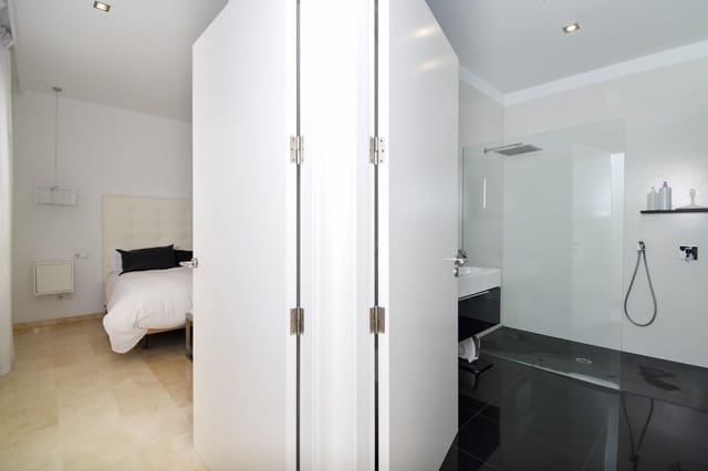 5 makuuhuone Huvila myytävänä paikassa Muro mukana uima-altaan 
autotalli - 1 050 000 € (Ref: 9755902)