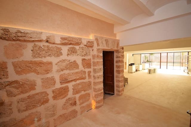 5 soverom Rekkehus til salgs i Sa Pobla med svømmebasseng garasje - € 1 050 000 (Ref: 9755907)