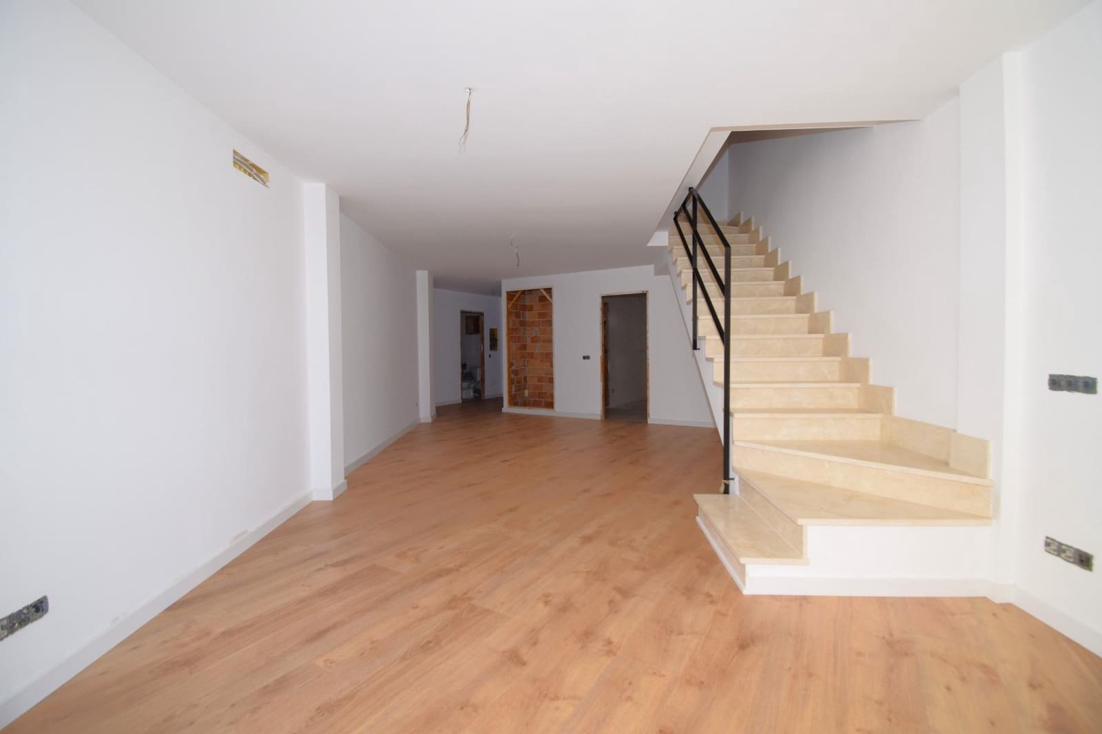 3 sypialnia Dom szeregowy na sprzedaż w Caimari - 479 000 € (Ref: 9755913)