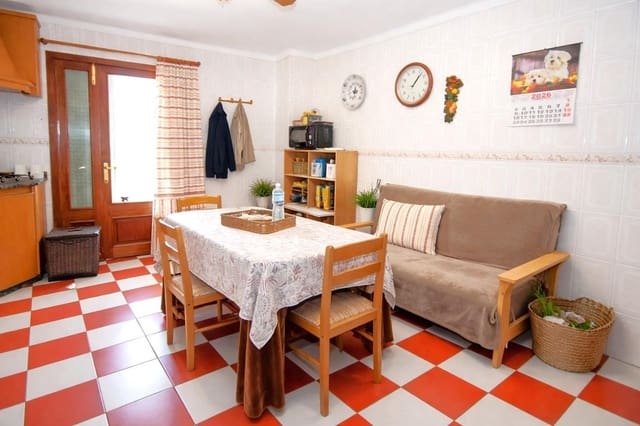 3 makuuhuone Omakotitalo myytävänä paikassa Muro mukana 
autotalli - 435 000 € (Ref: 9755914)