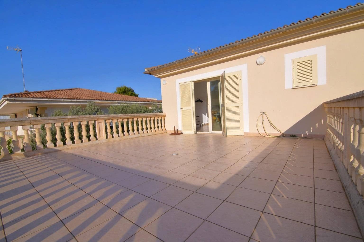 Chalet de 5 habitaciones en Muro en venta con garaje - 750.000 € (Ref: 9755915)