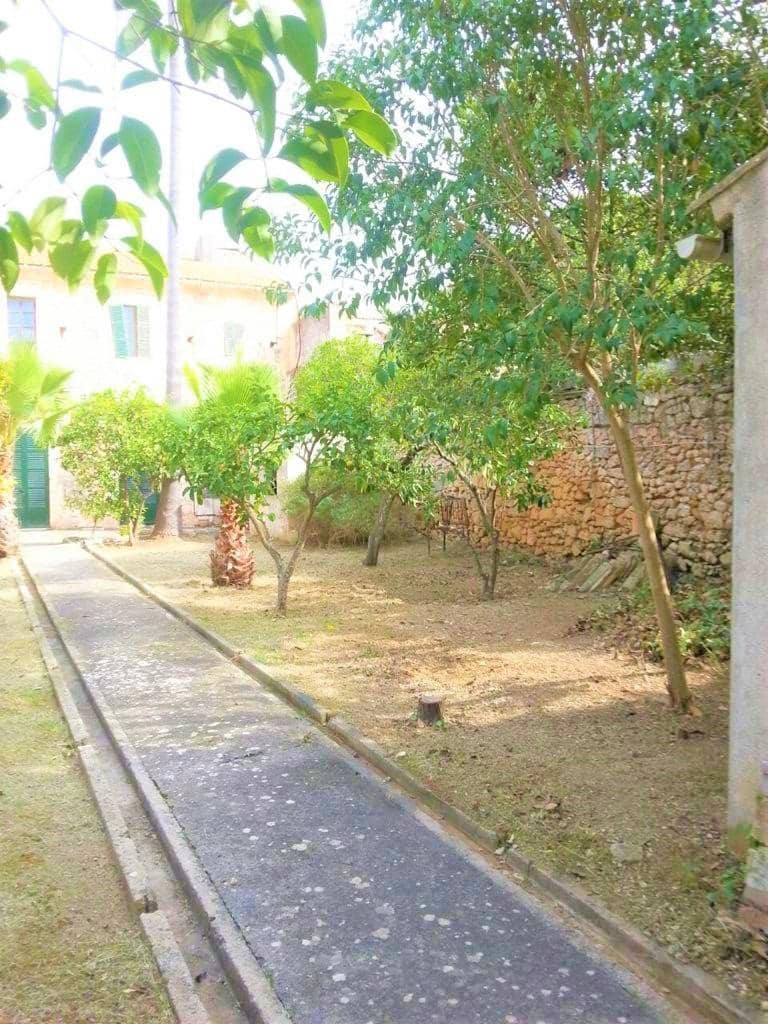 Chalet de 6 habitaciones en Muro en venta con garaje - 640.000 € (Ref: 9755917)