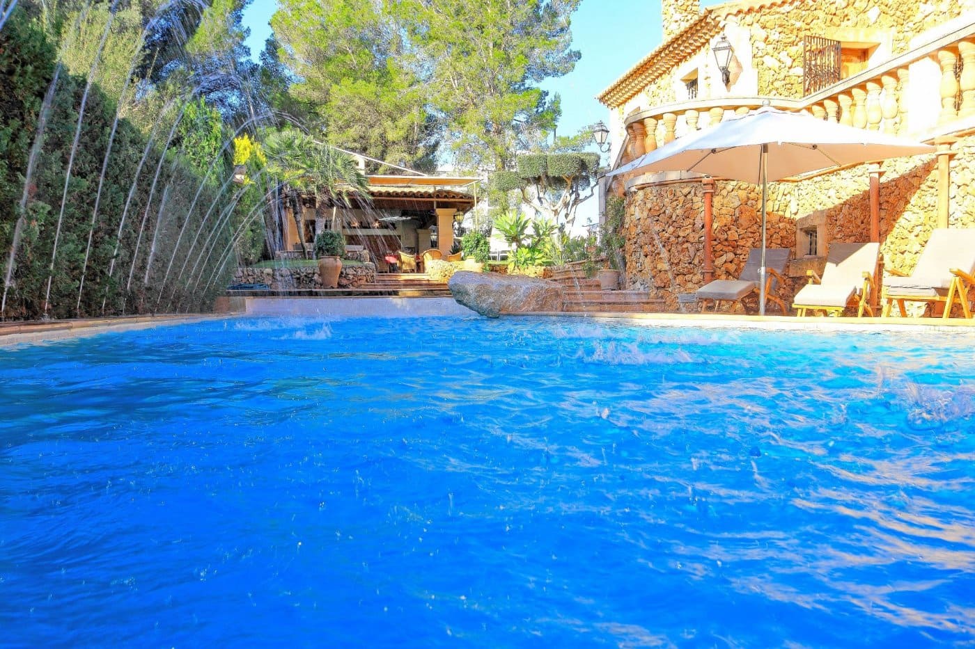 5 soveværelse Villa til salg i Costa de los Pinos med swimmingpool - € 2.400.000 (Ref: 9759160)
