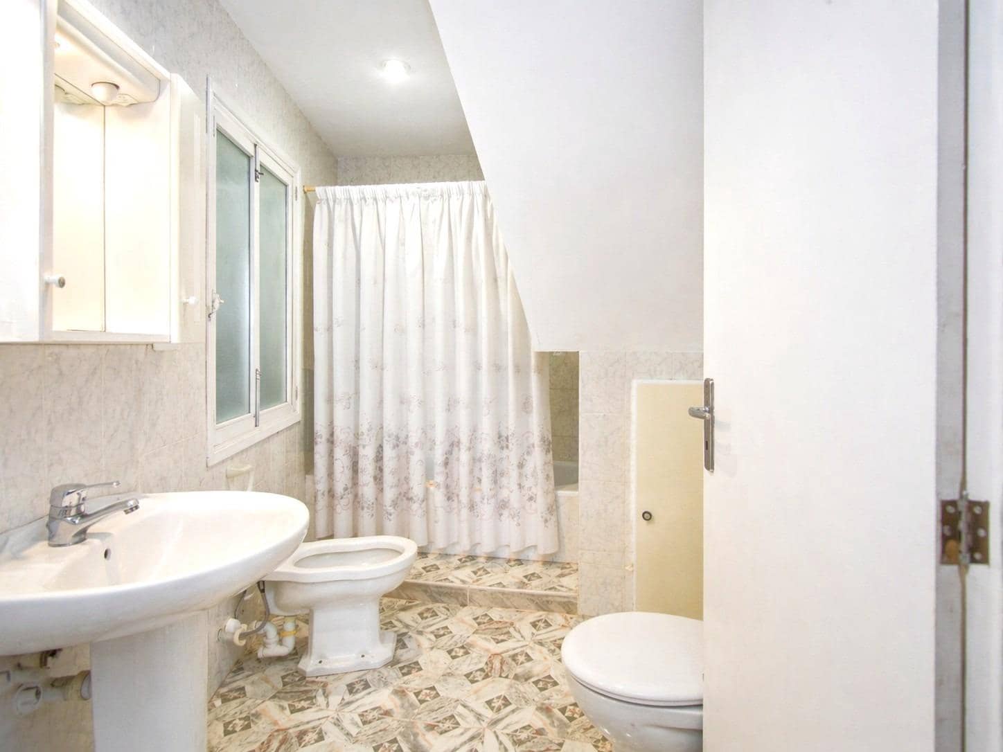 Casa de 3 habitaciones en Llubí en venta con garaje - 570.000 € (Ref: 9794871)