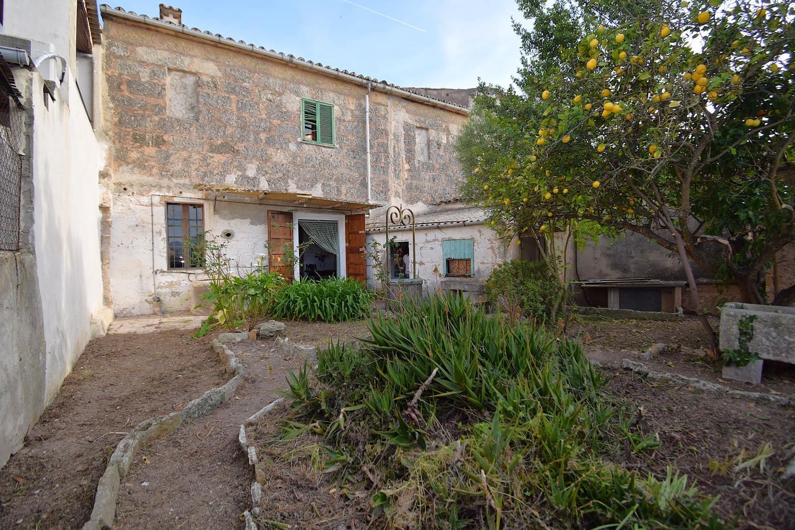 Casa de 3 habitaciones en Llubí en venta con garaje - 570.000 € (Ref: 9794871)