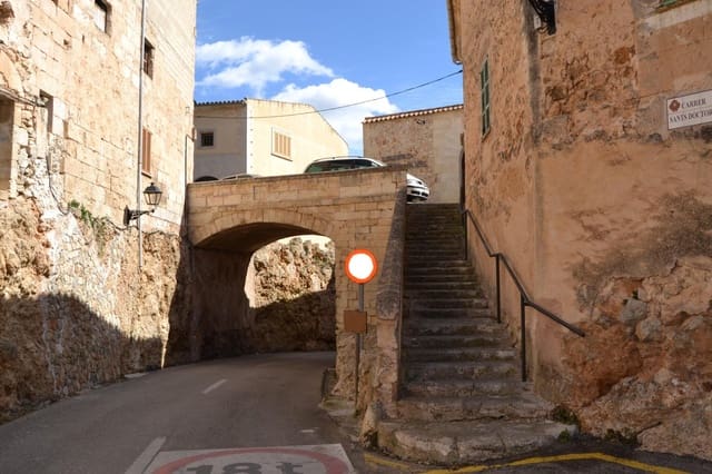 Autotalli myytävänä paikassa Muro - 90 000 € (Ref: 9797323)