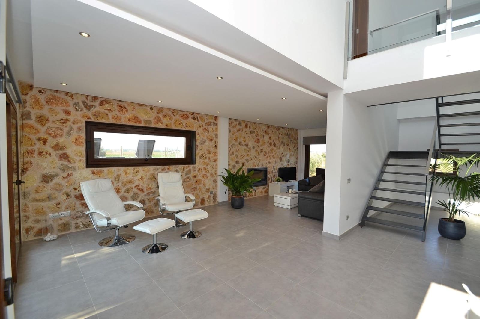 4 bedroom Finca/Country House for rent in Muro with pool - € 5,000 (Ref: 9797325)