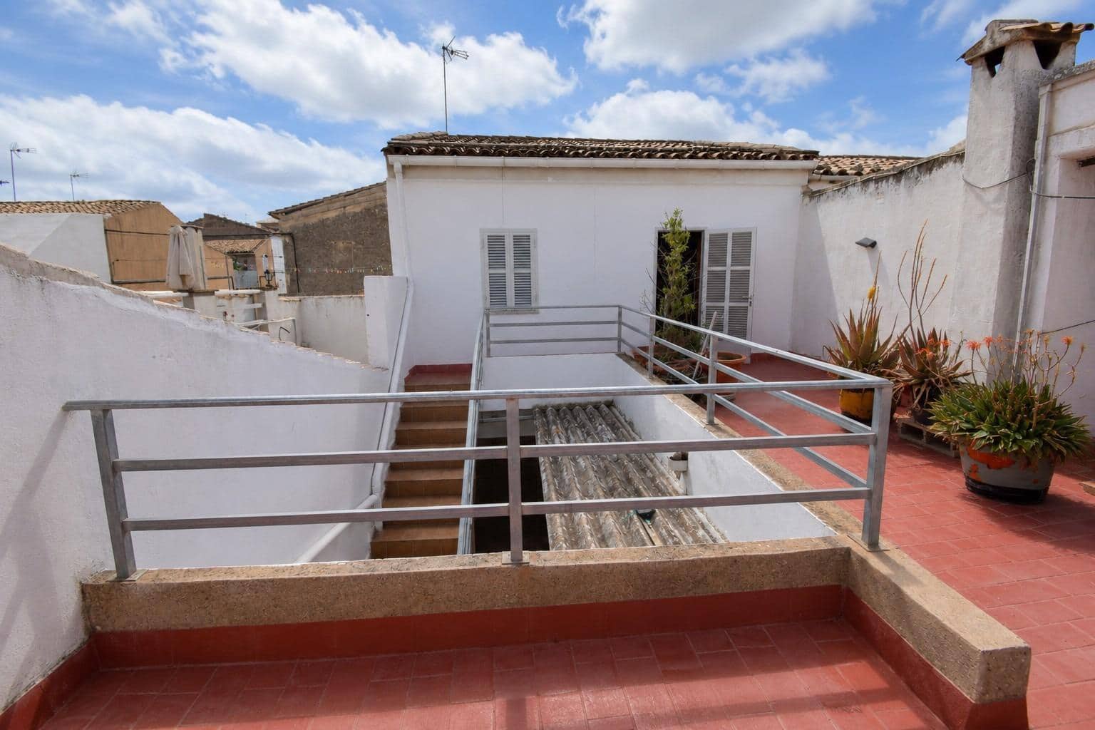 4 bedroom Townhouse for sale in Santa Margalida with garage - € 415,000 (Ref: 9829365)