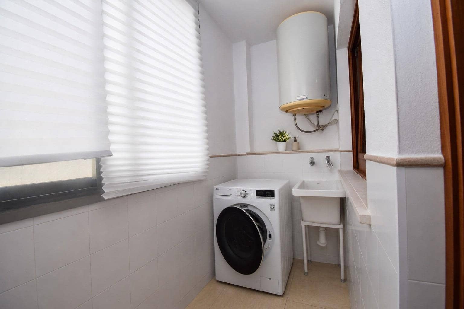 3 bedroom Flat for sale in Muro - € 358,000 (Ref: 9846625)